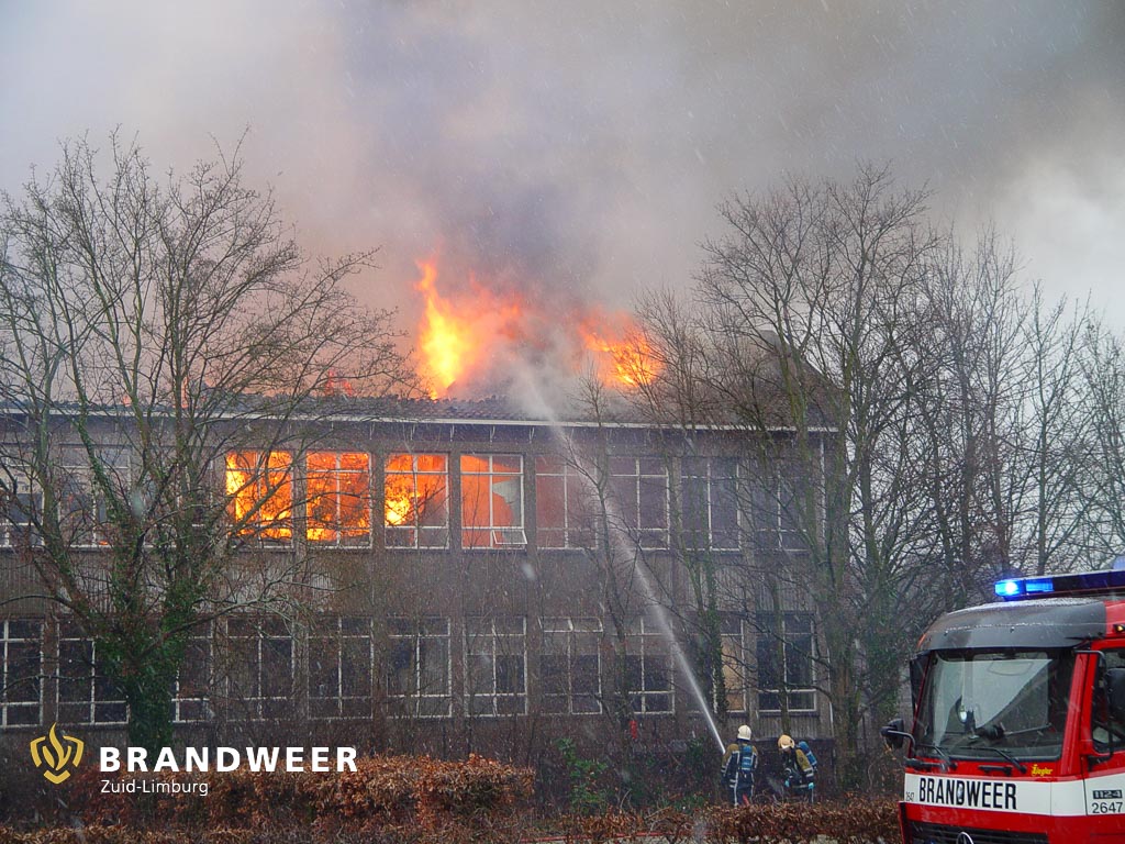 05-01-2003 – Sittard, Zeer grote brand Serviam Lyceum