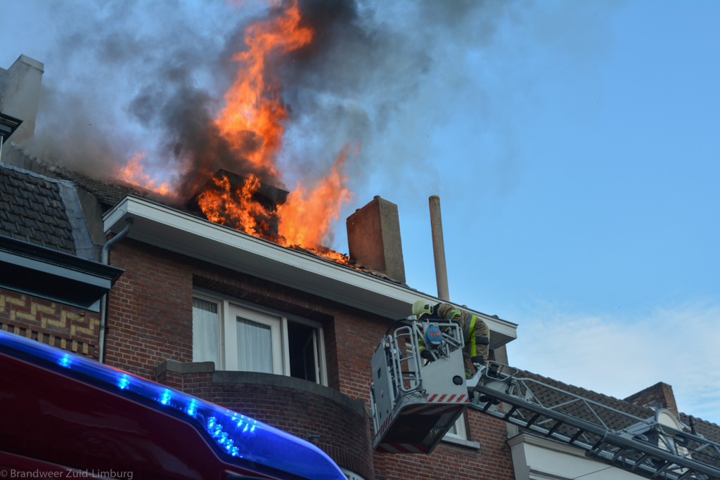 21-08-2015 – Maastricht, Grote brand in herenhuis